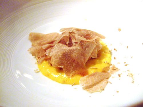 Calf's brain and scrambled egg with shaved white truffles